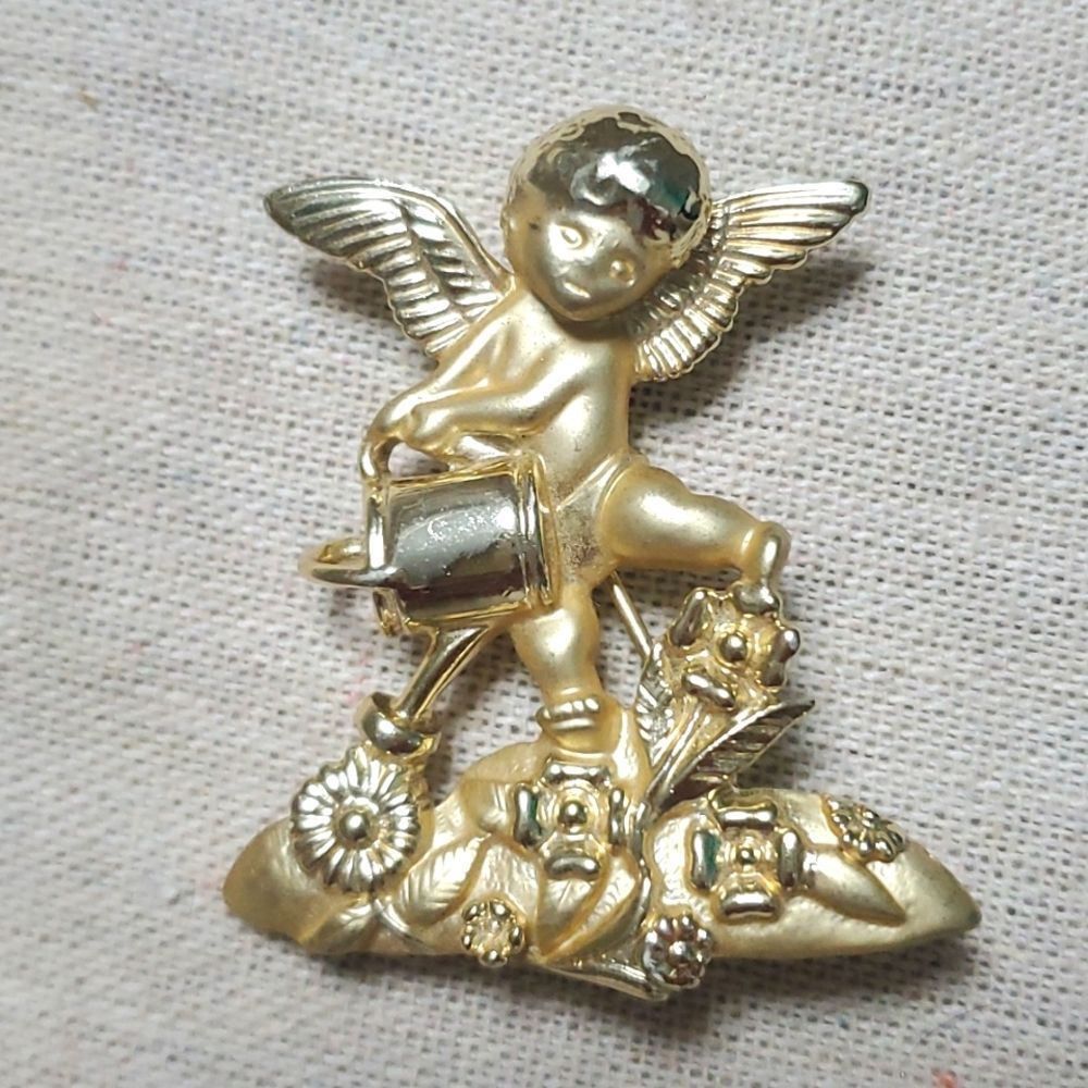 Vintage Signed Christmas Holiday Gold Tone Matte Angel Brooch AJC Pin Retro MCM